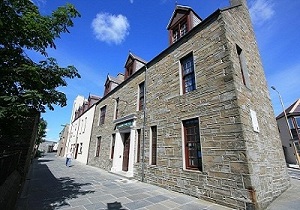 Image of the exterior of the Albert Hotel